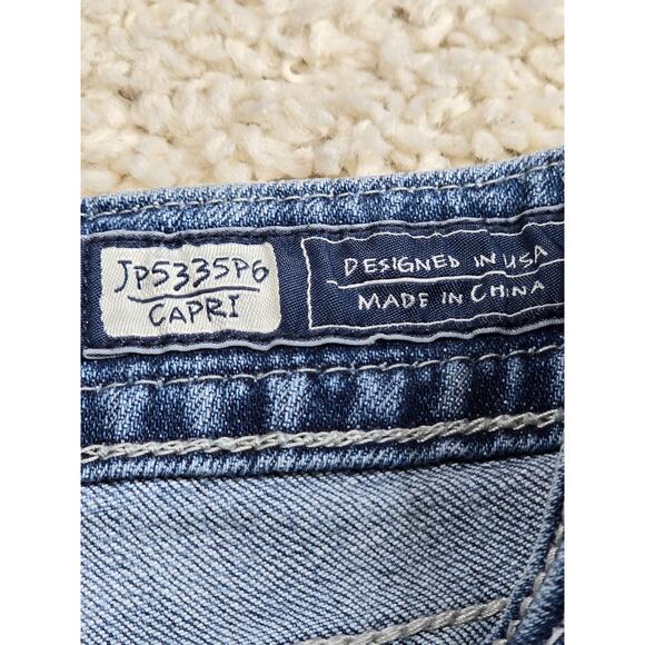 Miss Me Capri Jeans Womens Size 28 Blue Denim Cross Y2K Embellished JP5335P6 - Picture 10 of 16